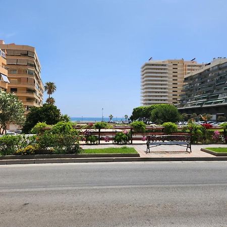 Apartamento Cerca A La Playa フエンヒロラ エクステリア 写真